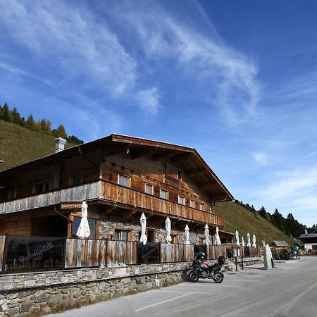 New Holiday Home On The Alm With Terrace And Balcony Zellberg Buitenkant foto