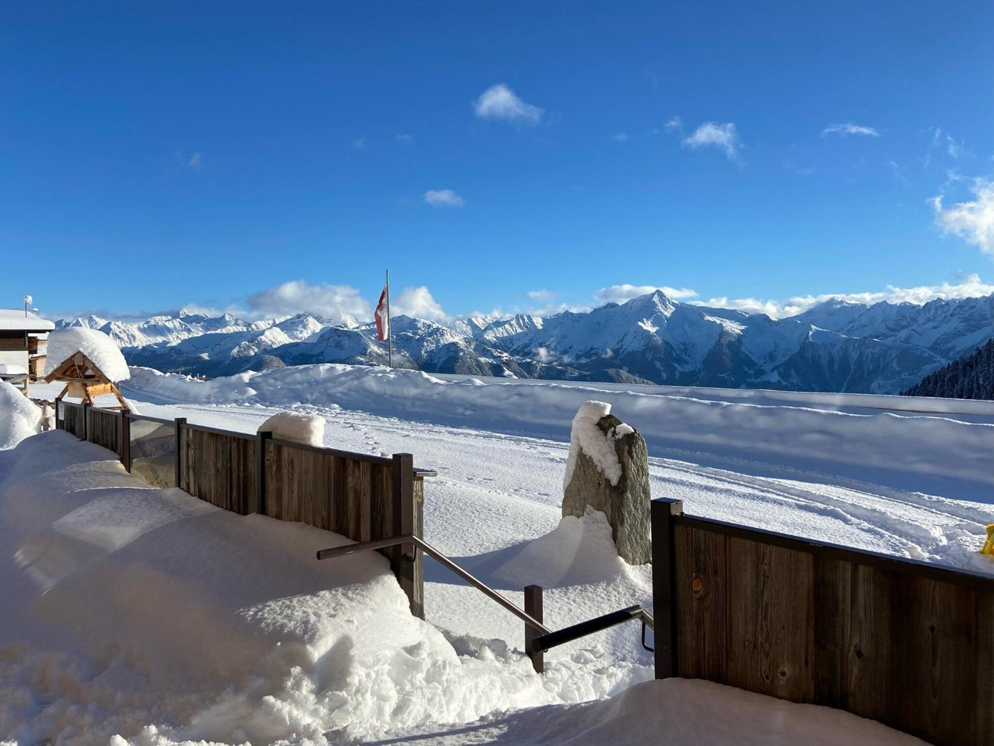 New Holiday Home On The Alm With Terrace And Balcony Zellberg Buitenkant foto